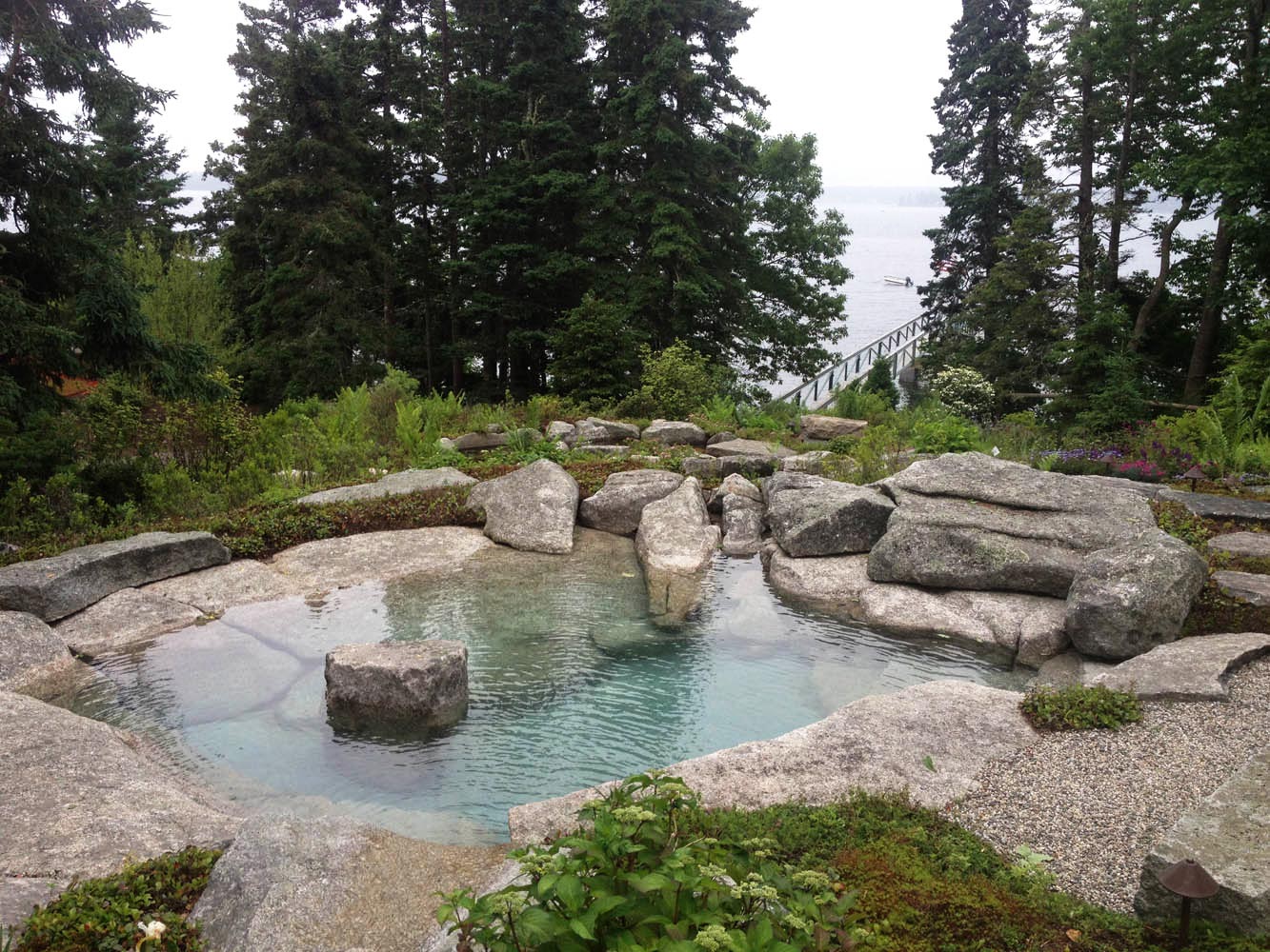 Weathered Freshwater Pearl granite hot tub